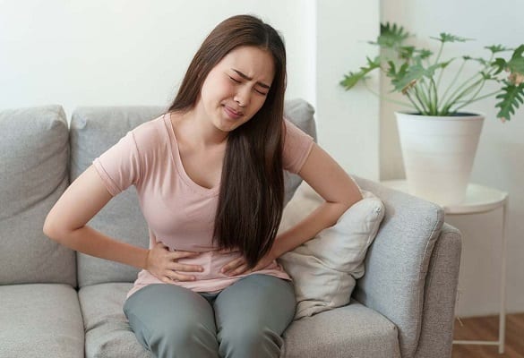 femme-souffre-crampe-debut-grossesse