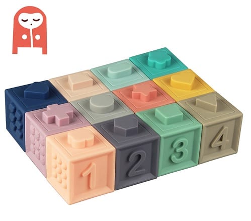 Mes-premiers-cubes-educatifs-de-babyToLove-larmoire-de-bebe