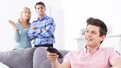 comportement-irresponsable-enfant-adulte-parents