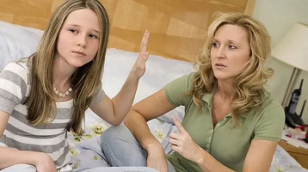 adolescent-rebelle-defiant-parent